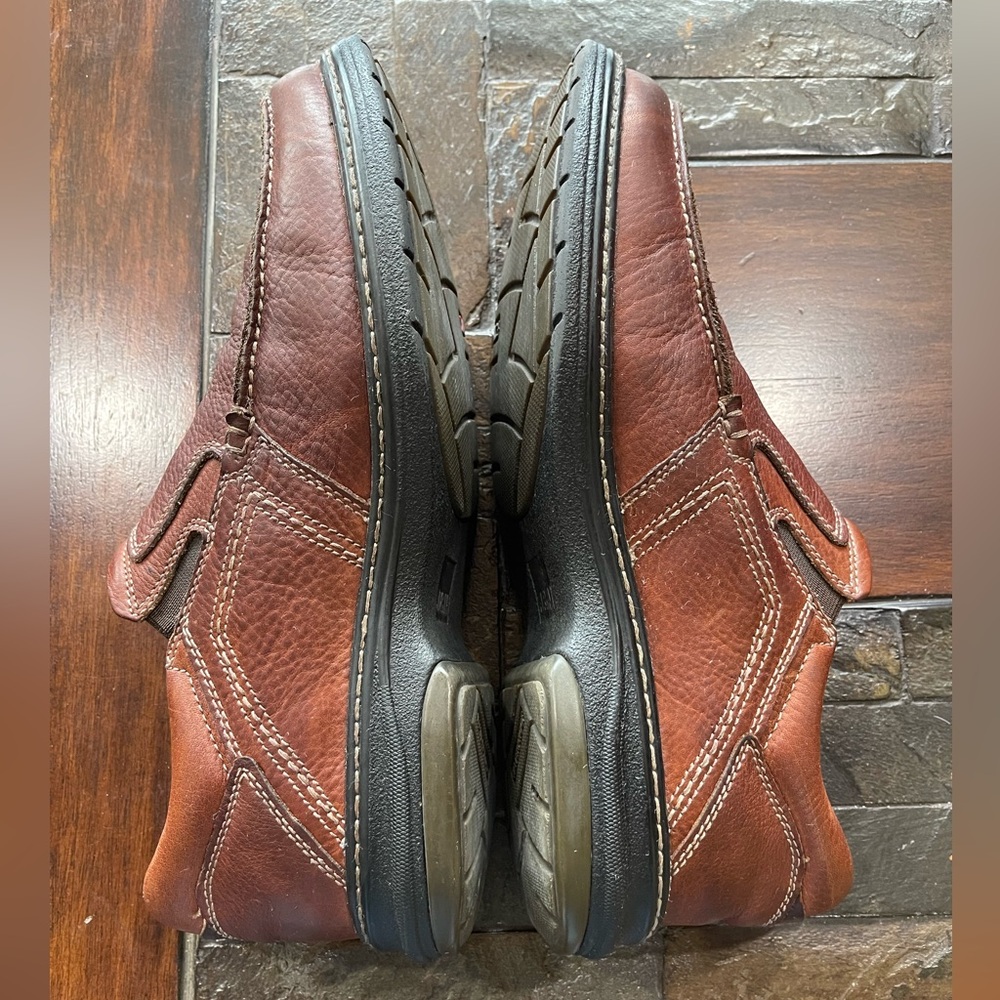 Johnson & Murphy XC4 Brown Leather Slip-On Shoes - Picture 7 of 10